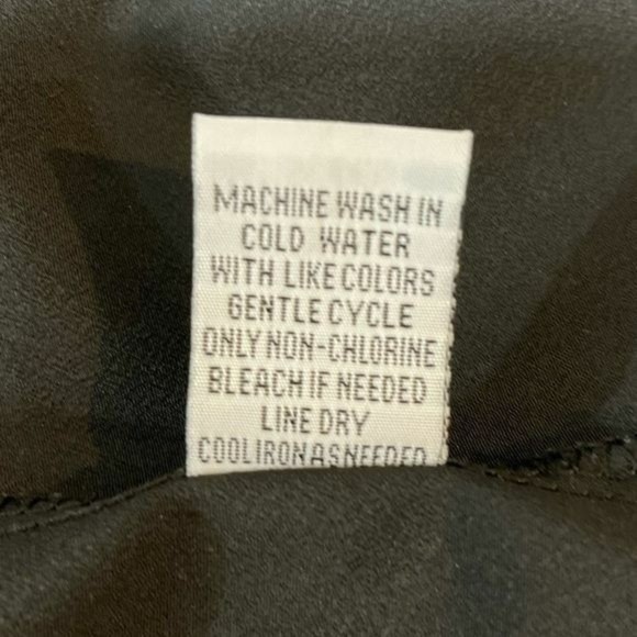 Women Cut Out Back Black Tank Top Sz Medium - Picture 12 of 12